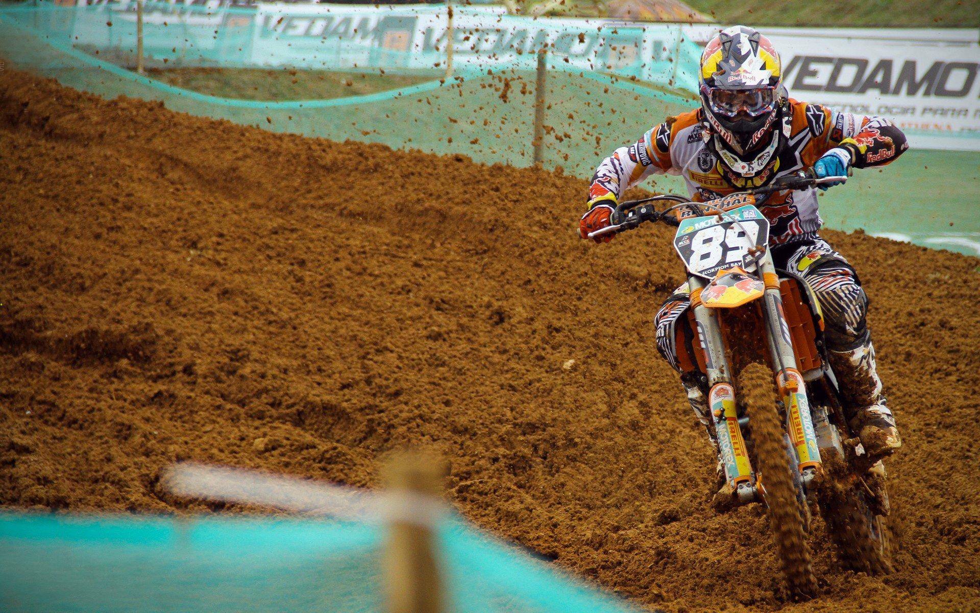 欧冠八强战火重燃 豪门对决引爆全球瞩目